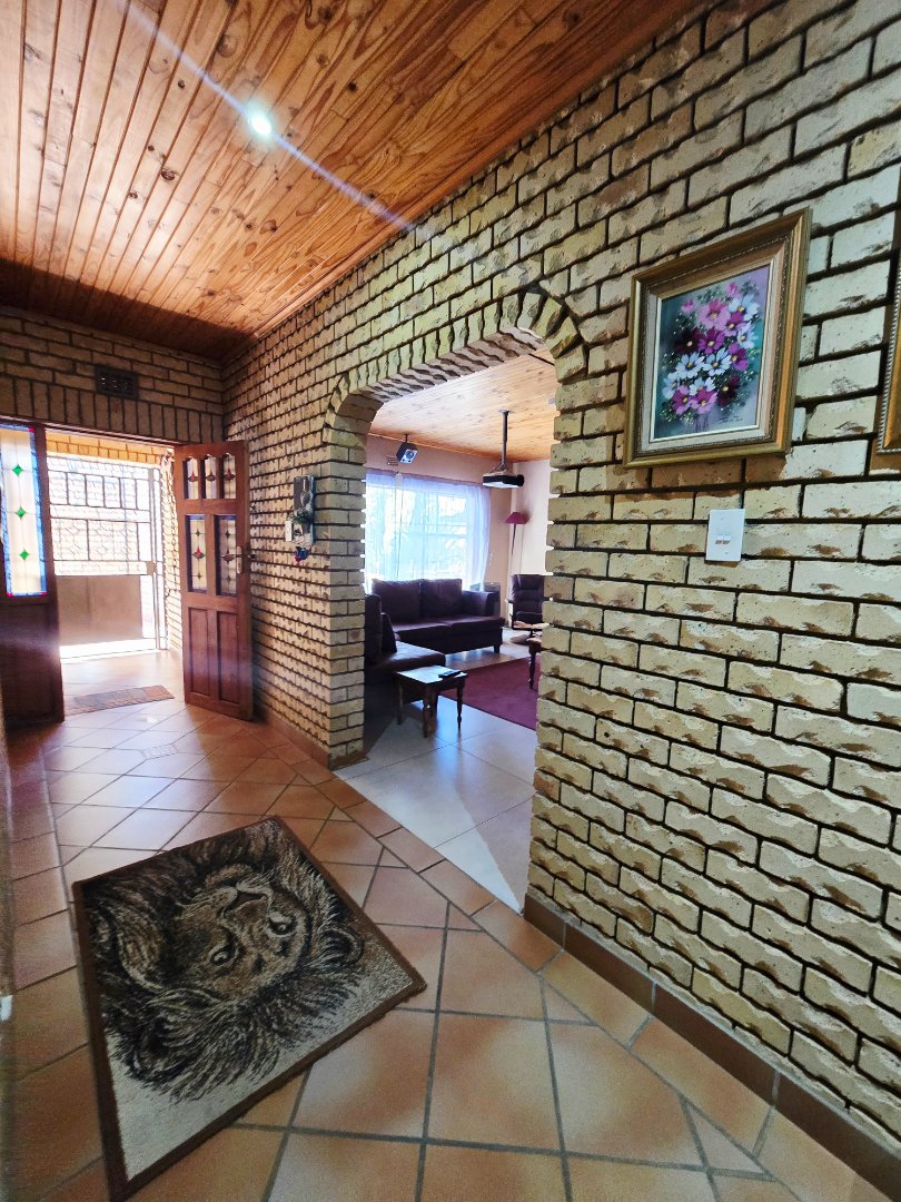 4 Bedroom Property for Sale in Flamwood North West